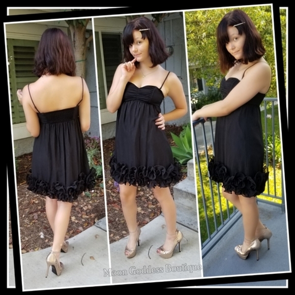 H&M ✦ Black Ruffle Hem Mini Dress ✦ Cocktail Prom Formal Strapless Sz 4 EUC - Picture 3 of 11